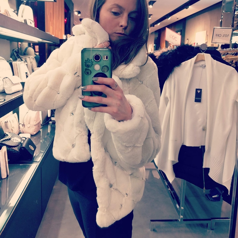 Meet your Posher, Jessica